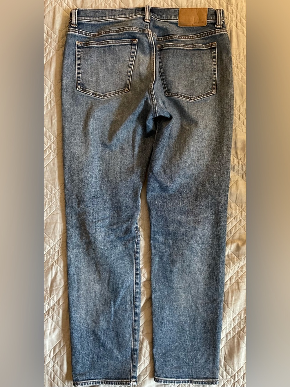 Madewell Men's Blue Washed Straight Jeans - Picture 11 of 11
